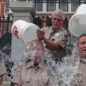 How to Properly Execute the “Ice Bucket Challenge”