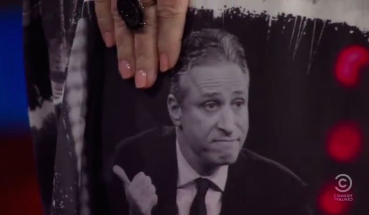 Melissa McCarthy Went On ‘The Daily Show’ In A Kimono Covered With Jon Stewart Pics